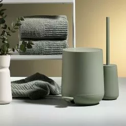 Zone Denmark Classic Håndkle -Varme og inneklima Salgsbutikk zone classic handkle matcha green miljobilde 2 tilpasset comfort 2